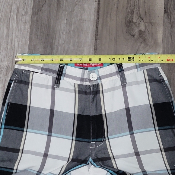 Vans Skateboard Plaid Shorts - Picture 7 of 10